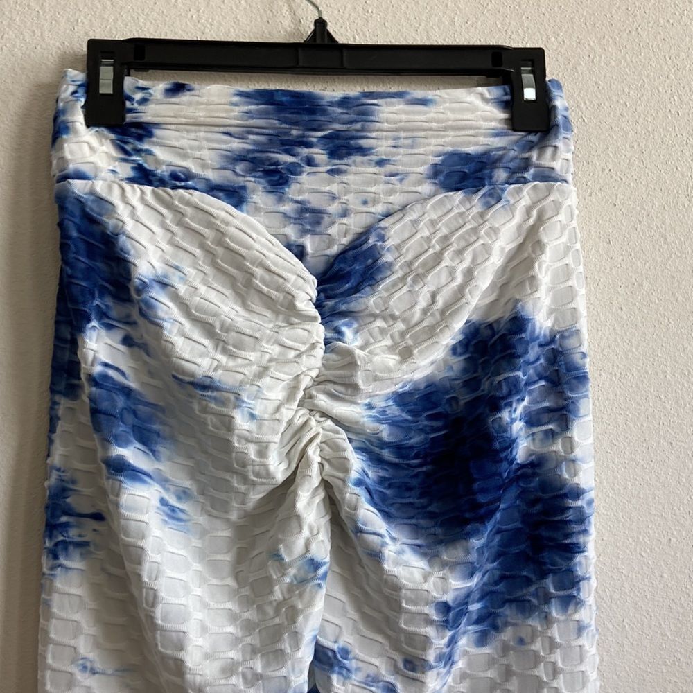 Fulbelle Legging Sz L NWT tie Dye blue and white bottom up effect - Picture 7 of 9